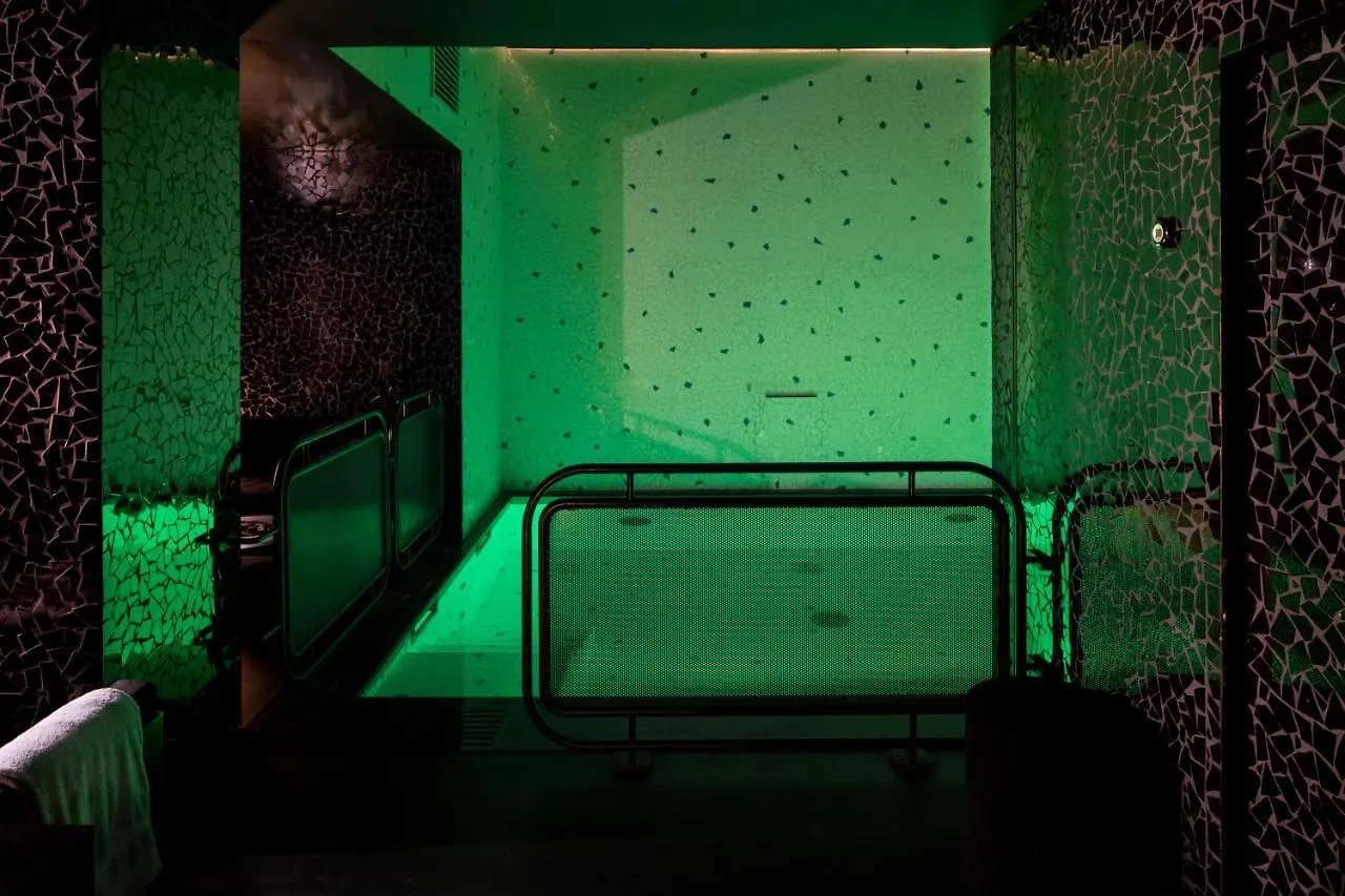 Les Bains Hotel Parijs
