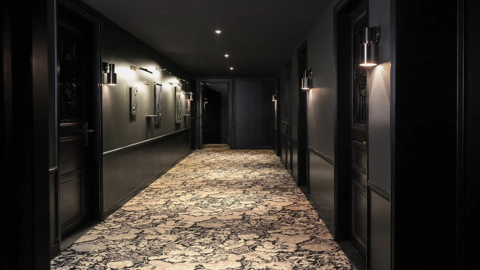 Les Bains Hotel 5*